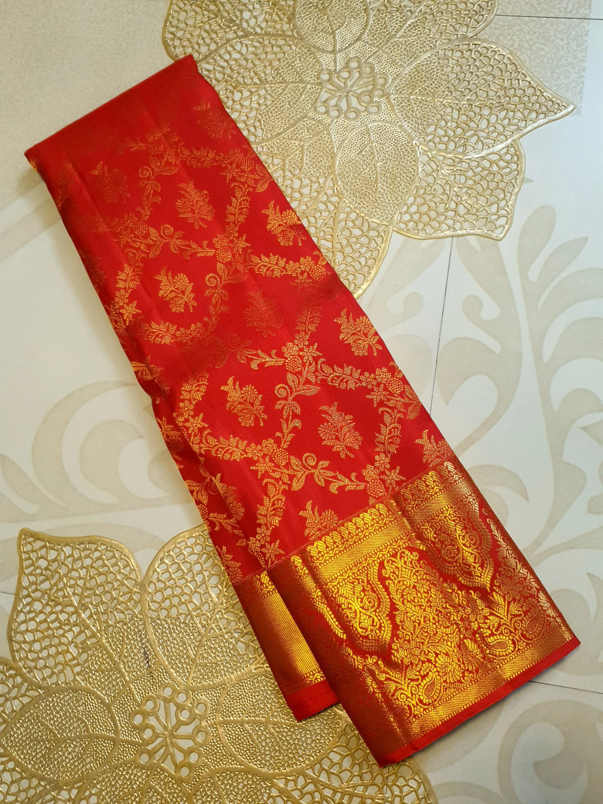 2G Pure Wedding Bridal Kanjivaram Silk Saree in Chilli Red with Rich Gold Zari | Silkmark Certified