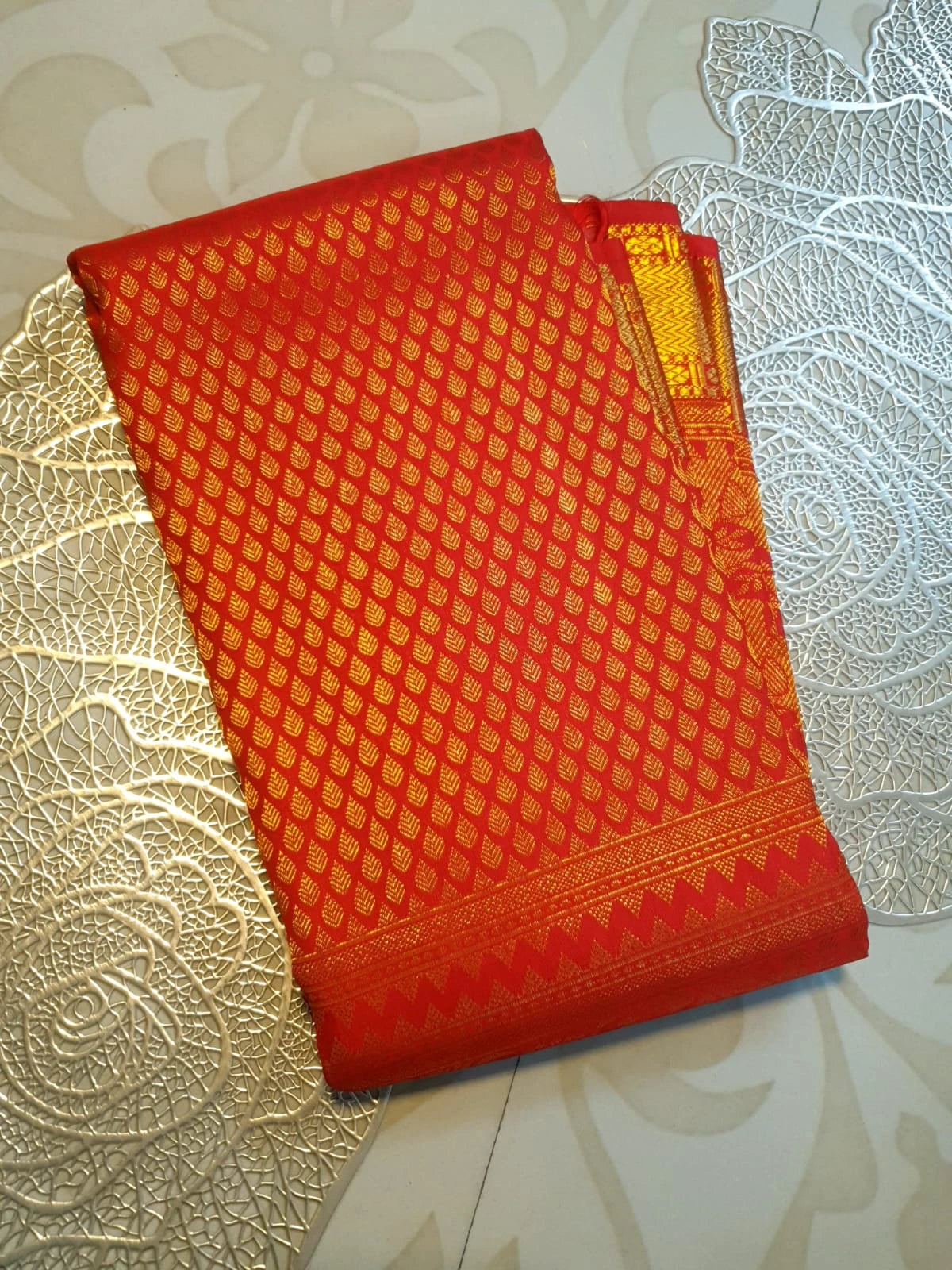 2G Pure Bridal Kanjivaram Silk Saree with chilli Red | Silkmark Certified
