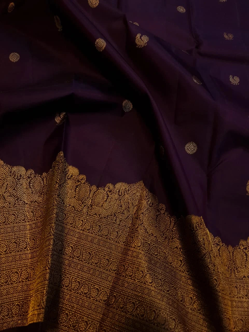 2G Pure Kanjivaram Silk Saree in Deep Wine Purple with Rich Gold Zari Floral Border & Traditional Butta | Silkmark Certified