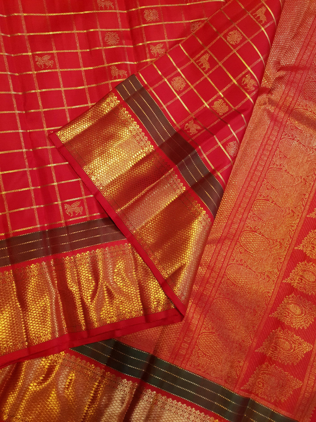 3Gram Pure Zari Kanjivaram Silk Saree in Traditional Red | Silkmark Certified