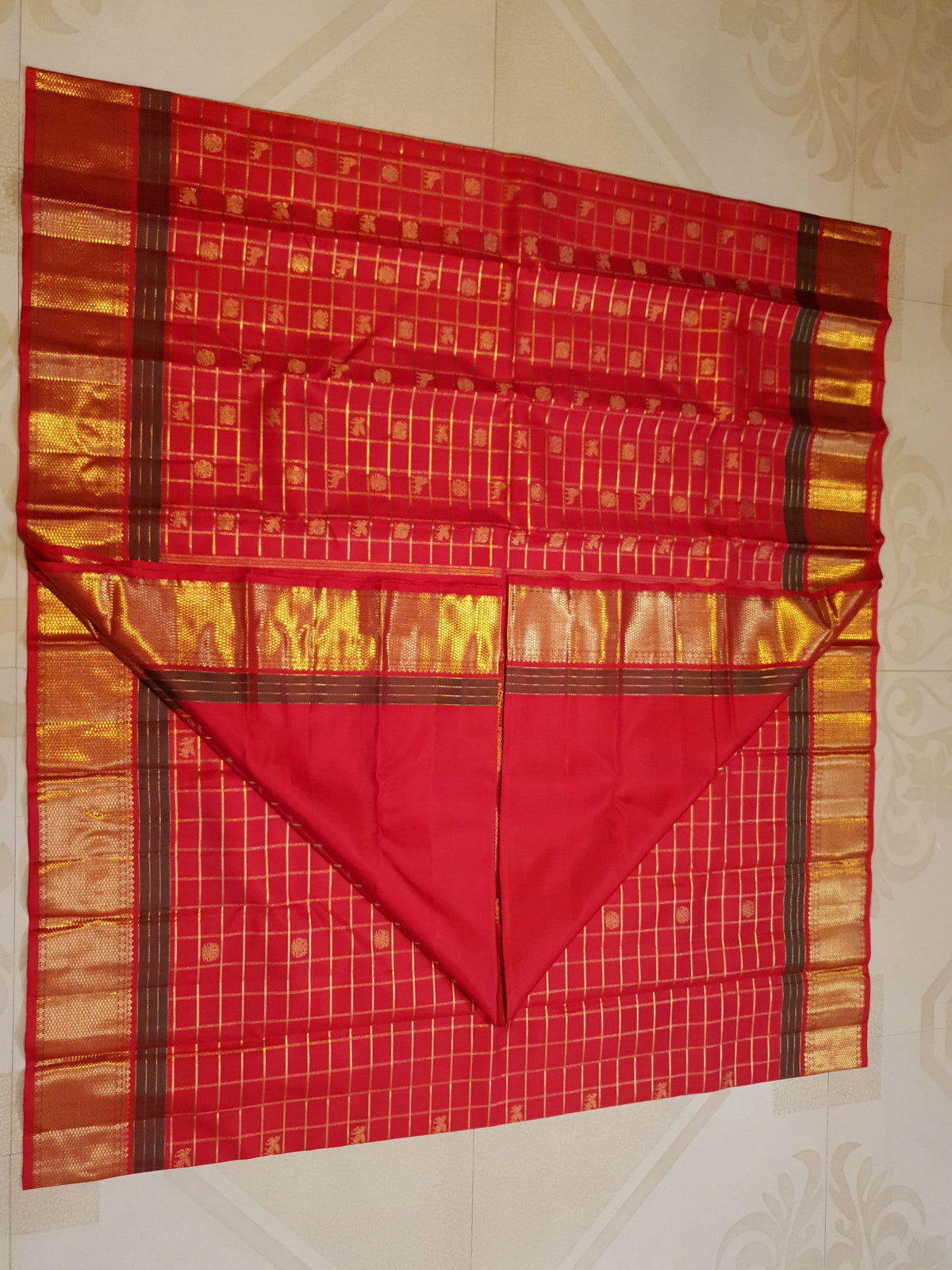 3Gram Pure Zari Kanjivaram Silk Saree in Traditional Red | Silkmark Certified