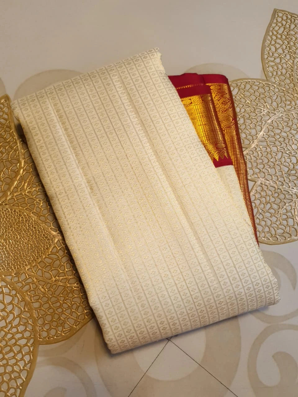 2G Pure Korvai Kanjivaram Silk Saree in Cream with Red Contrast Border & Rich Gold Zari Peacock Design | Prahla Silks
