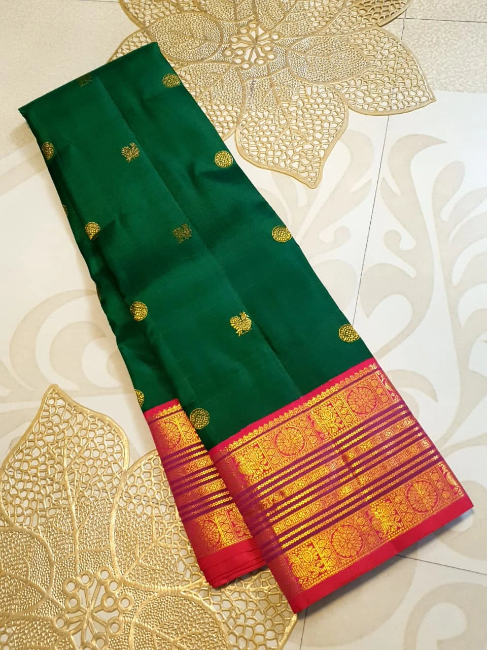 2G Pure Korvai Kanjivaram Silk Saree in Deep Green with Rich Red-Pink Peacock Border & Butta | Silkmark Certified