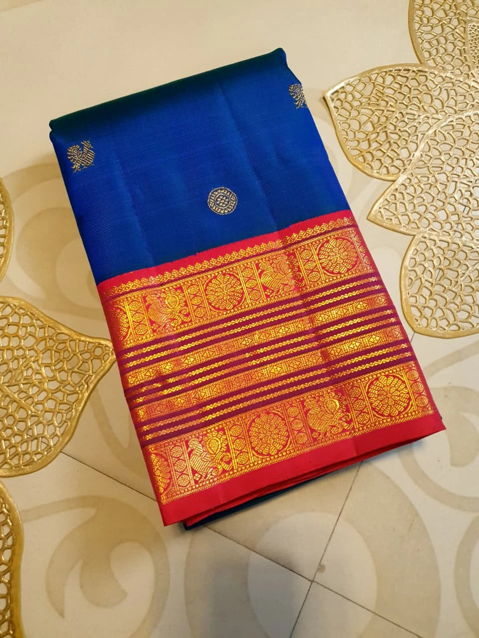2G Pure Korvai Kanjivaram Silk Saree in Royal Blue with Rich Red & Pink Zari Border and Traditional Peacock Weave | Silkmark Certified