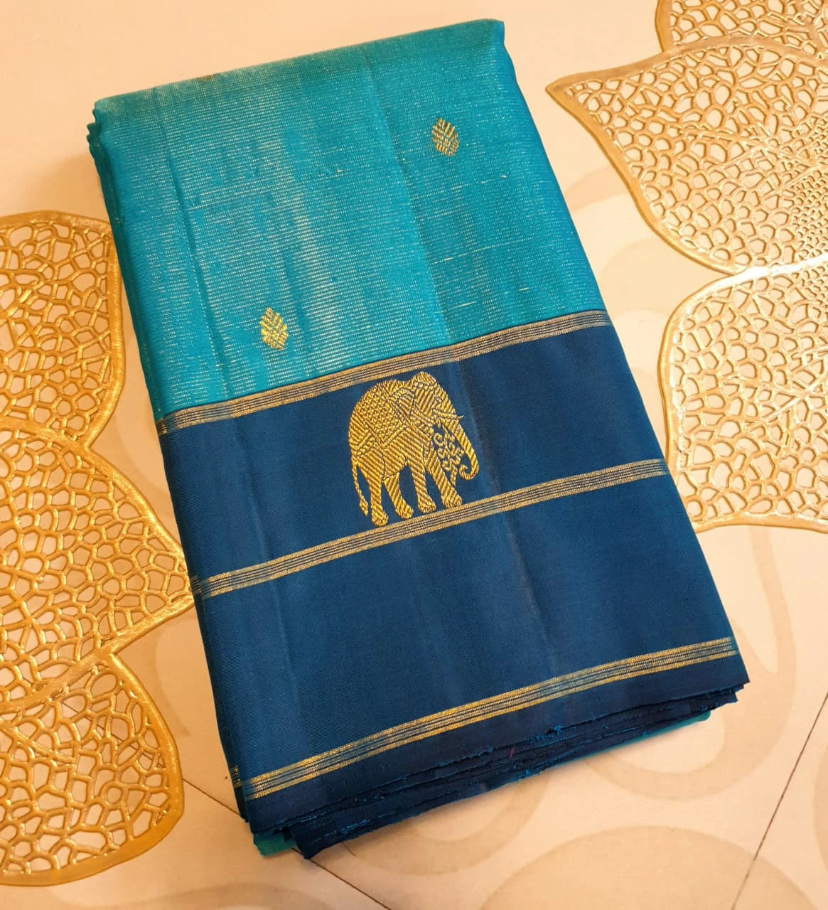 2G Pure Kanjivaram Silk Saree in Turquoise Blue with Navy Blue Elephant Zari Border & Small Zari Buttas | Silkmark Certified