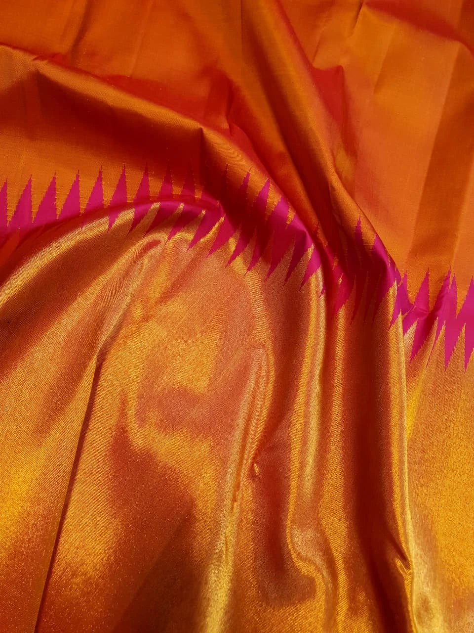 2G Pure Kanjivaram Silk Saree in Bright Orange with Rich Gold Zari Pallu & Traditional Magenta Zig-Zag Border | Silkmark Certified