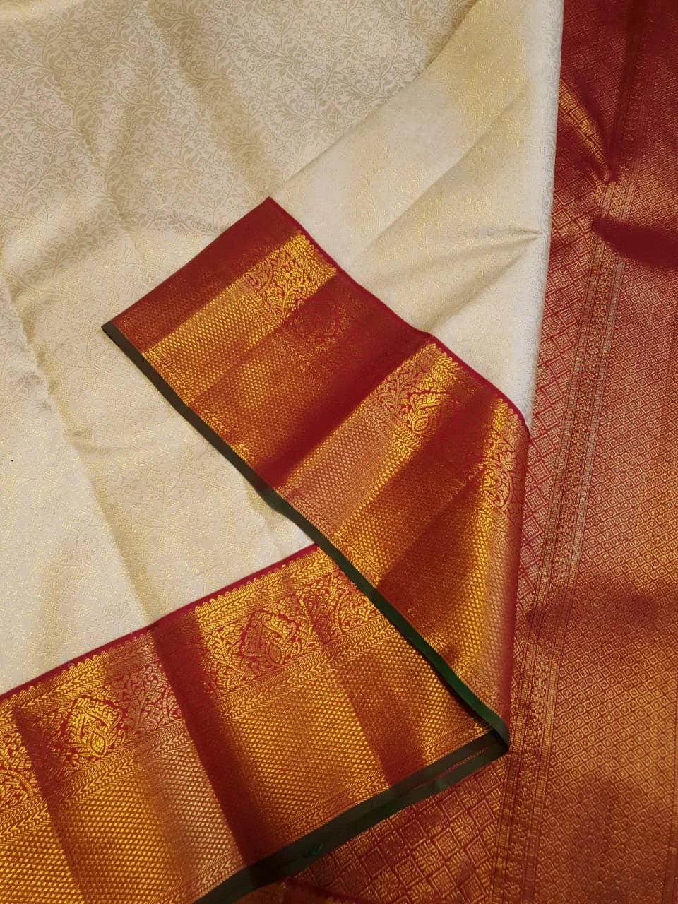2G Ivory Korvai Kanjivaram Silk Saree with Rust Maroon Zari Border and Rich Floral Brocade Pallu | Silkmark Certified