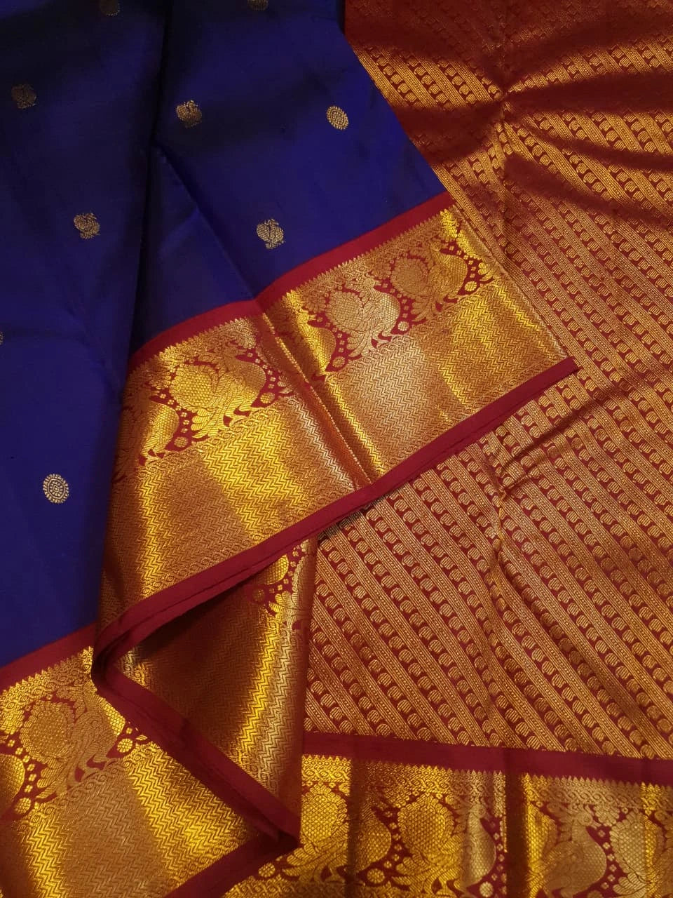 2G Pure Korvai Kanjivaram Silk Saree in Royal Blue with Red Traditional Gold Zari Peacock Border and Buttas | Silkmark Certified