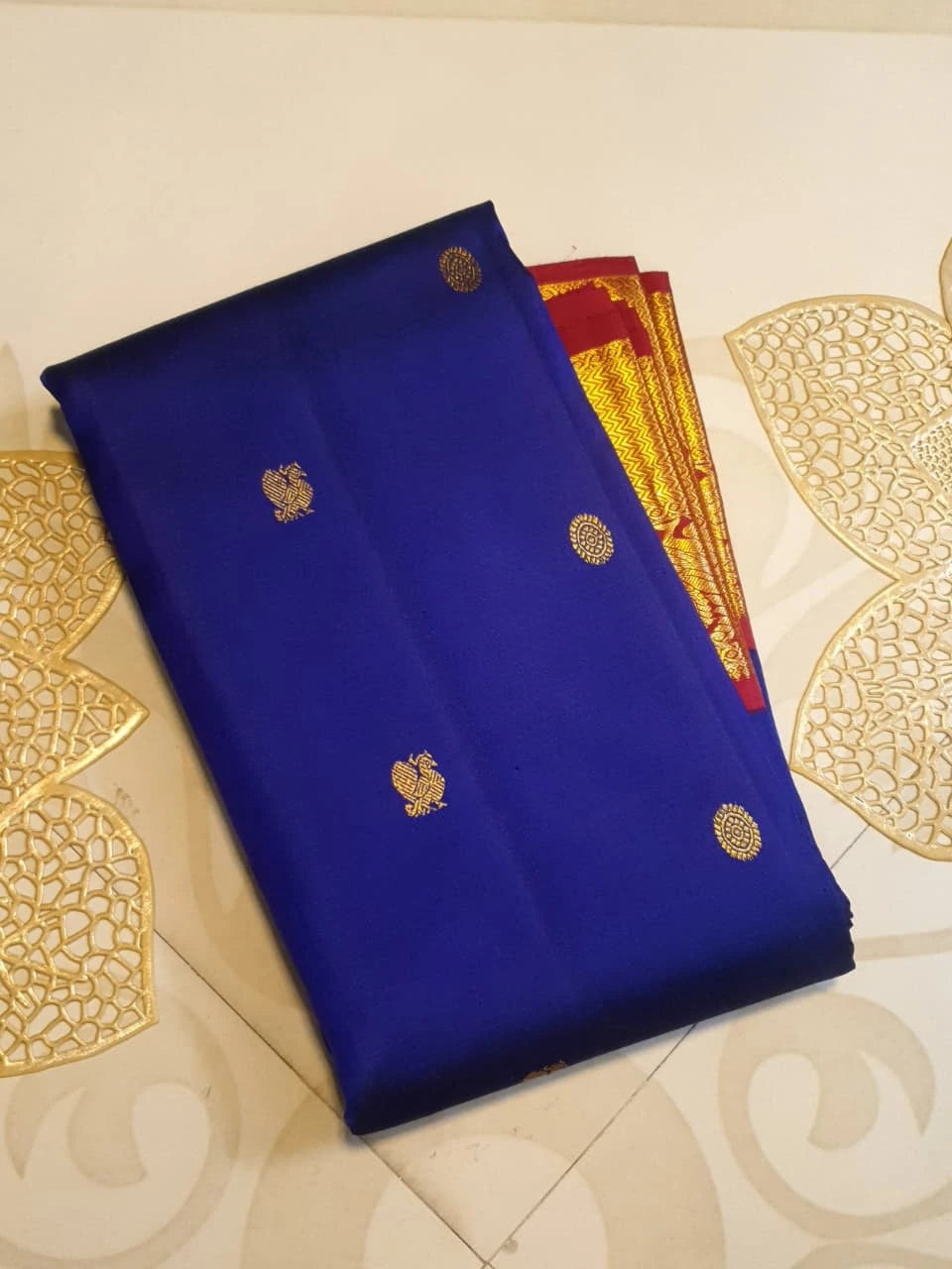 2G Pure Korvai Kanjivaram Silk Saree in Royal Blue with Red Traditional Gold Zari Peacock Border and Buttas | Silkmark Certified