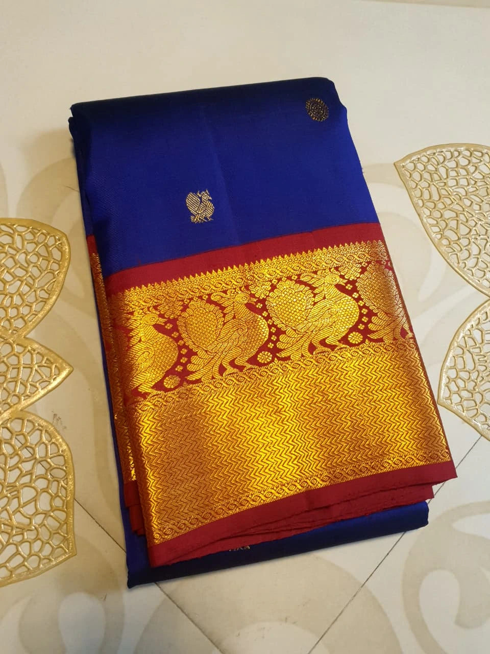 2G Pure Korvai Kanjivaram Silk Saree in Royal Blue with Red Traditional Gold Zari Peacock Border and Buttas | Silkmark Certified
