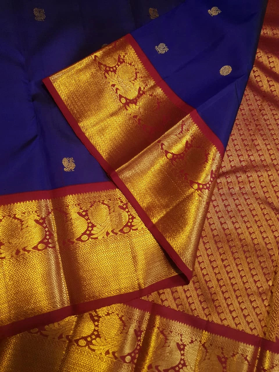 2G Pure Korvai Kanjivaram Silk Saree in Royal Blue with Red Traditional Gold Zari Peacock Border and Buttas | Silkmark Certified