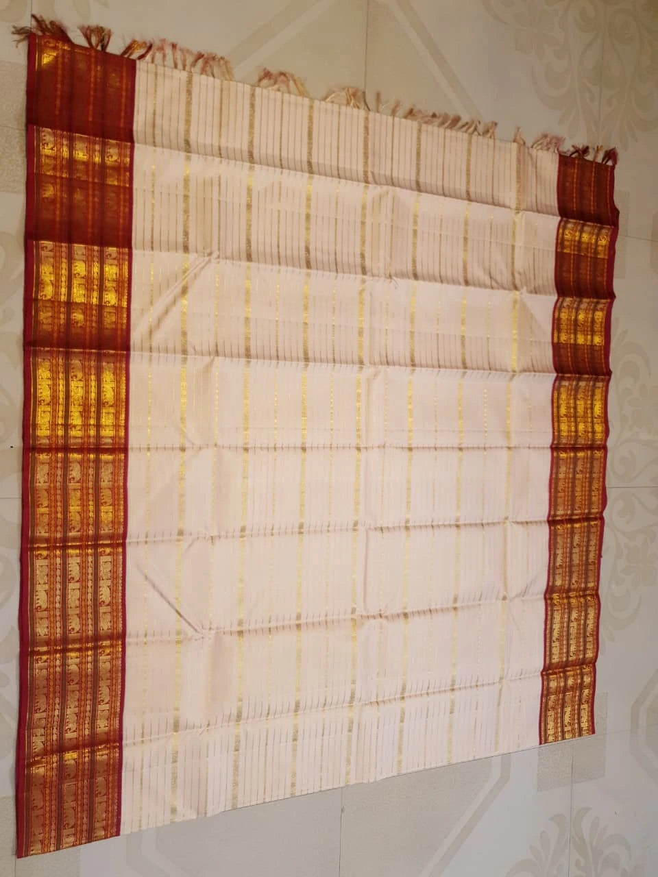 2G Pure Korvai Kanjivaram Silk Saree in Peach Cream with Maroon Contrast Elephant Zari Border | Silkmark Certified