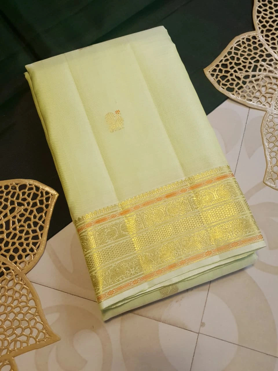 2G Pure Kanjivaram Silk Saree in Pastel Green with Traditional Gold Zari Peacock Buttas and Rich Zari Border | Silkmark Certified