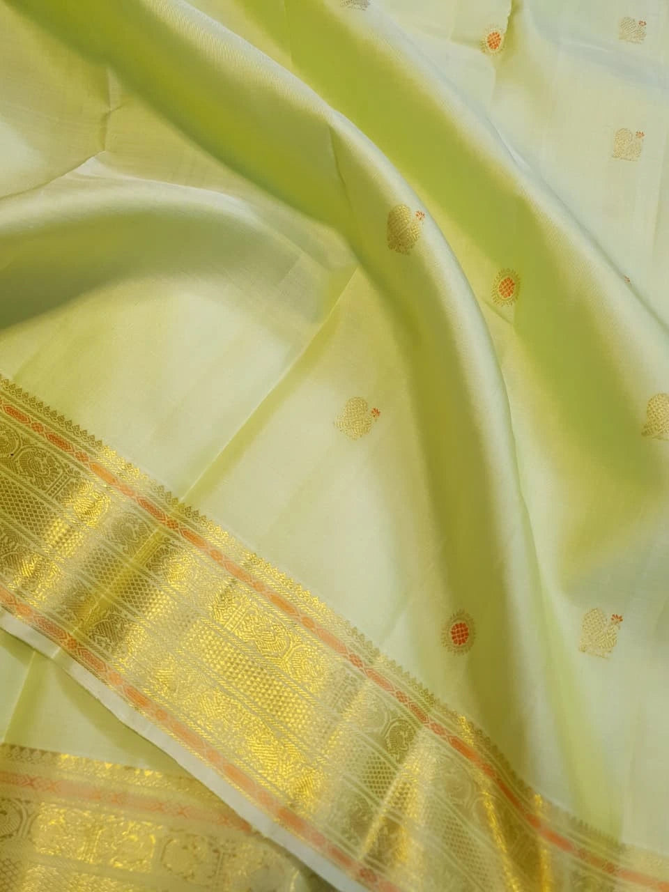 2G Pure Kanjivaram Silk Saree in Pastel Green with Traditional Gold Zari Peacock Buttas and Rich Zari Border | Silkmark Certified