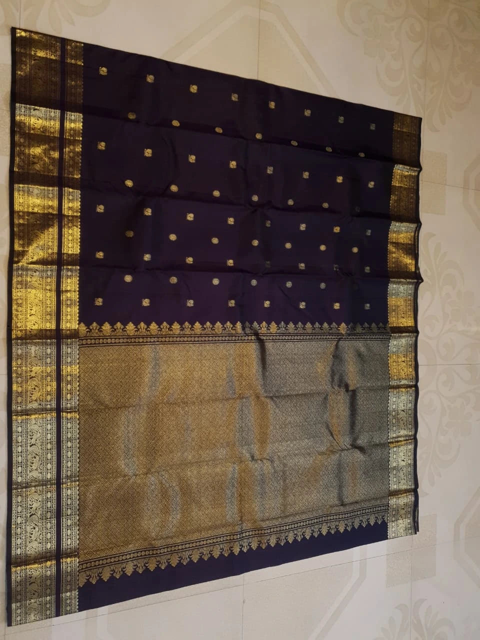 2G Pure Kanjivaram Silk Saree in Deep Purple with Gold Zari Peacock Buttas and Rich Traditional Zari Border | Silkmark Certified