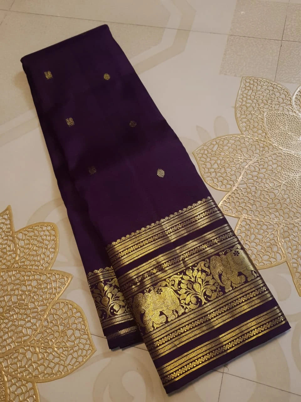 2G Pure Kanjivaram Silk Saree in Deep Purple with Rich Gold Zari Elephant Border and Traditional Buttas | Silkmark Certified