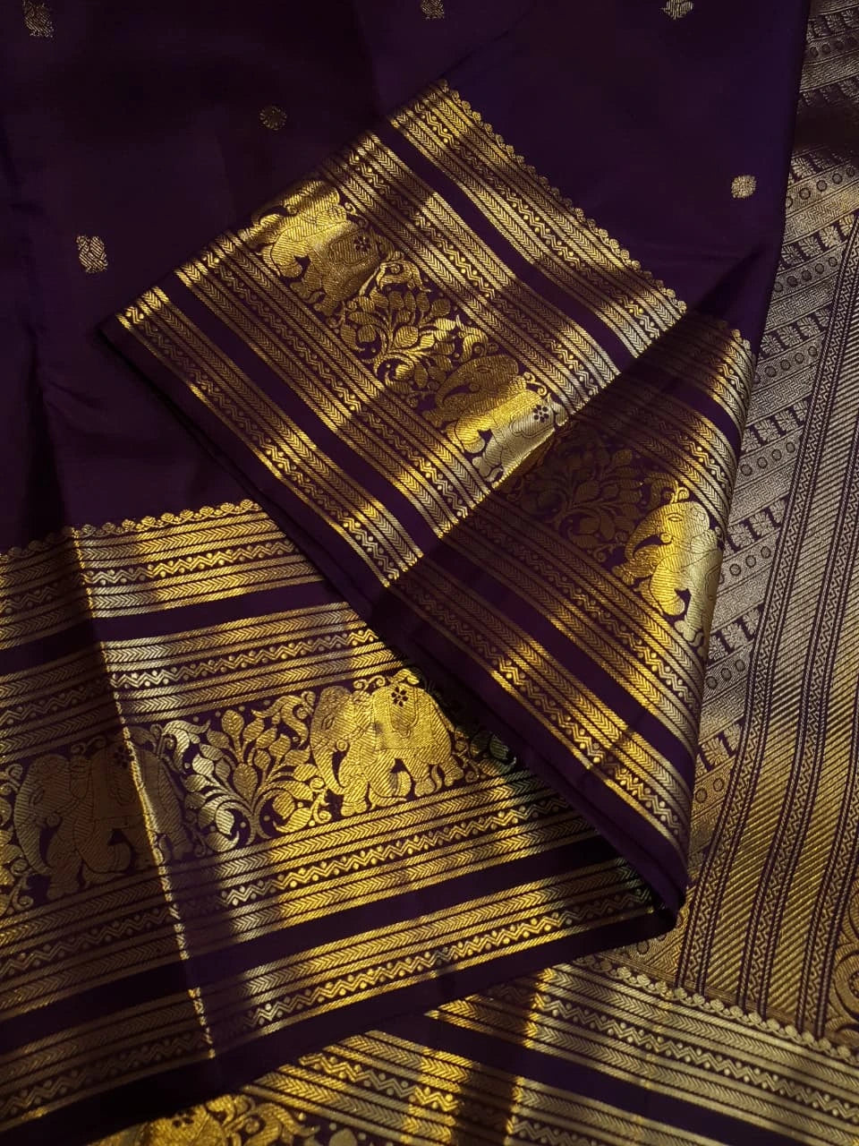2G Pure Kanjivaram Silk Saree in Deep Purple with Rich Gold Zari Elephant Border and Traditional Buttas | Silkmark Certified