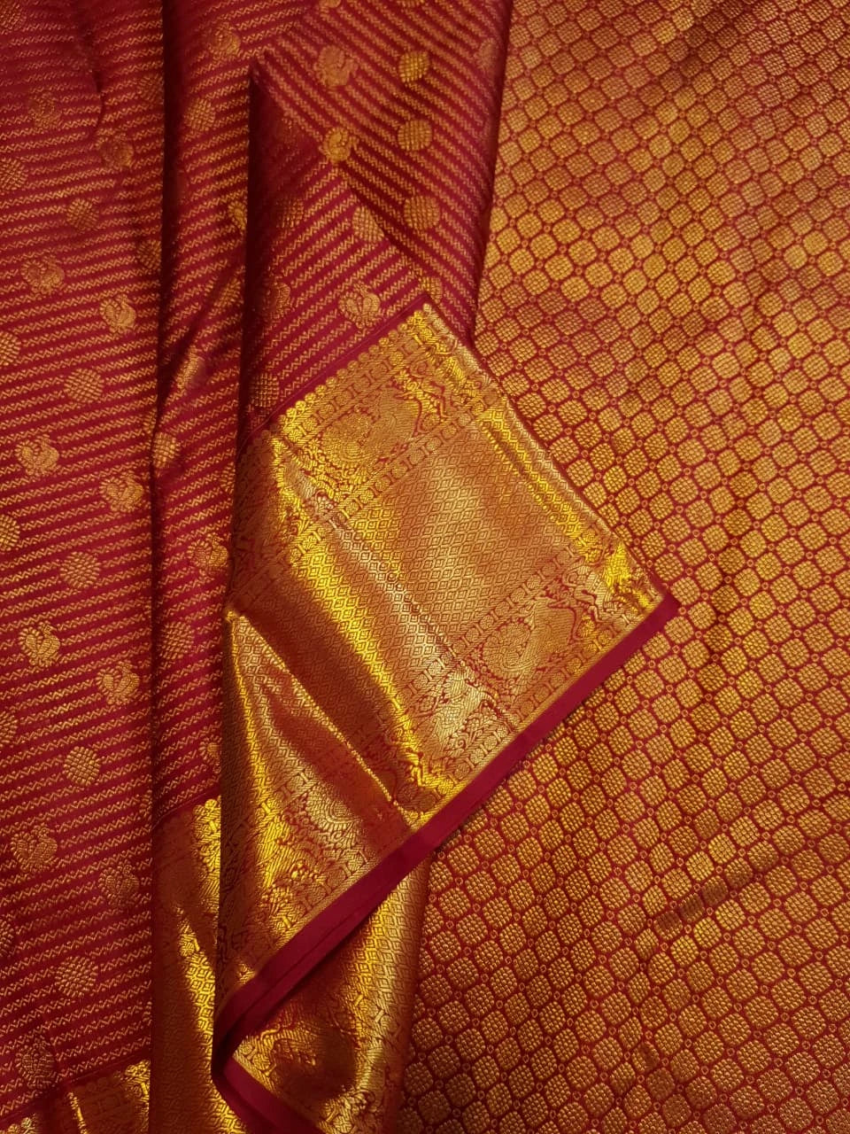 2G Pure Kanjivaram Silk Saree in Maroon Red with Rich Gold Zari Peacock Border and Traditional Buttas | Silkmark Certified