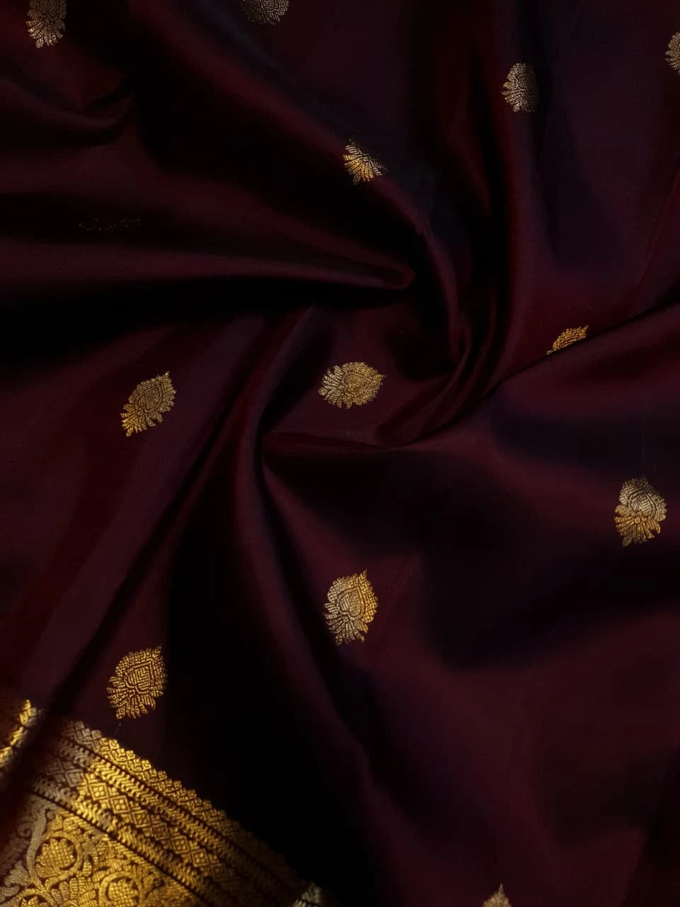 2G Pure Kanjivaram Silk Saree in Rich Brown with Gold Zari Floral Buttas and Traditional Broad Border | Silkmark Certified
