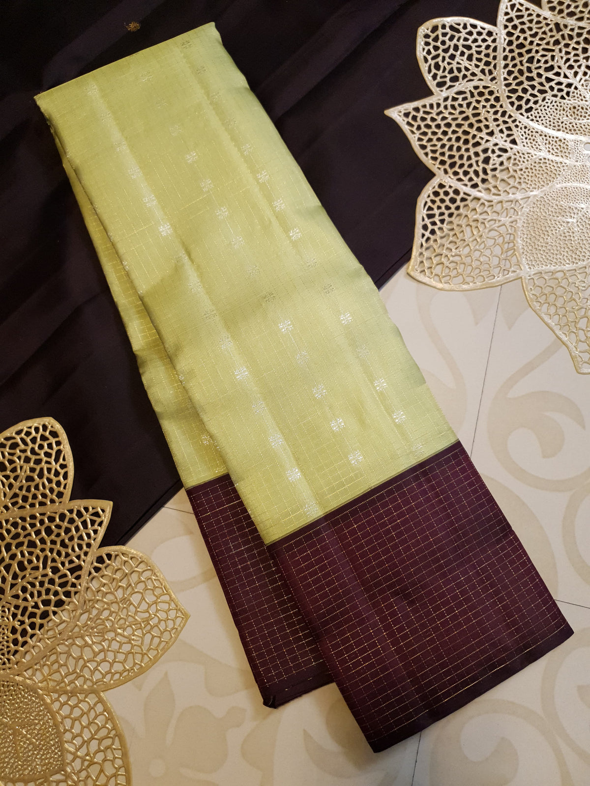 2G Pure Kanjivaram Silk Saree in Pastel Green with Contrast Wine Purple Border & Silver Zari Buttas | Silkmark Certified