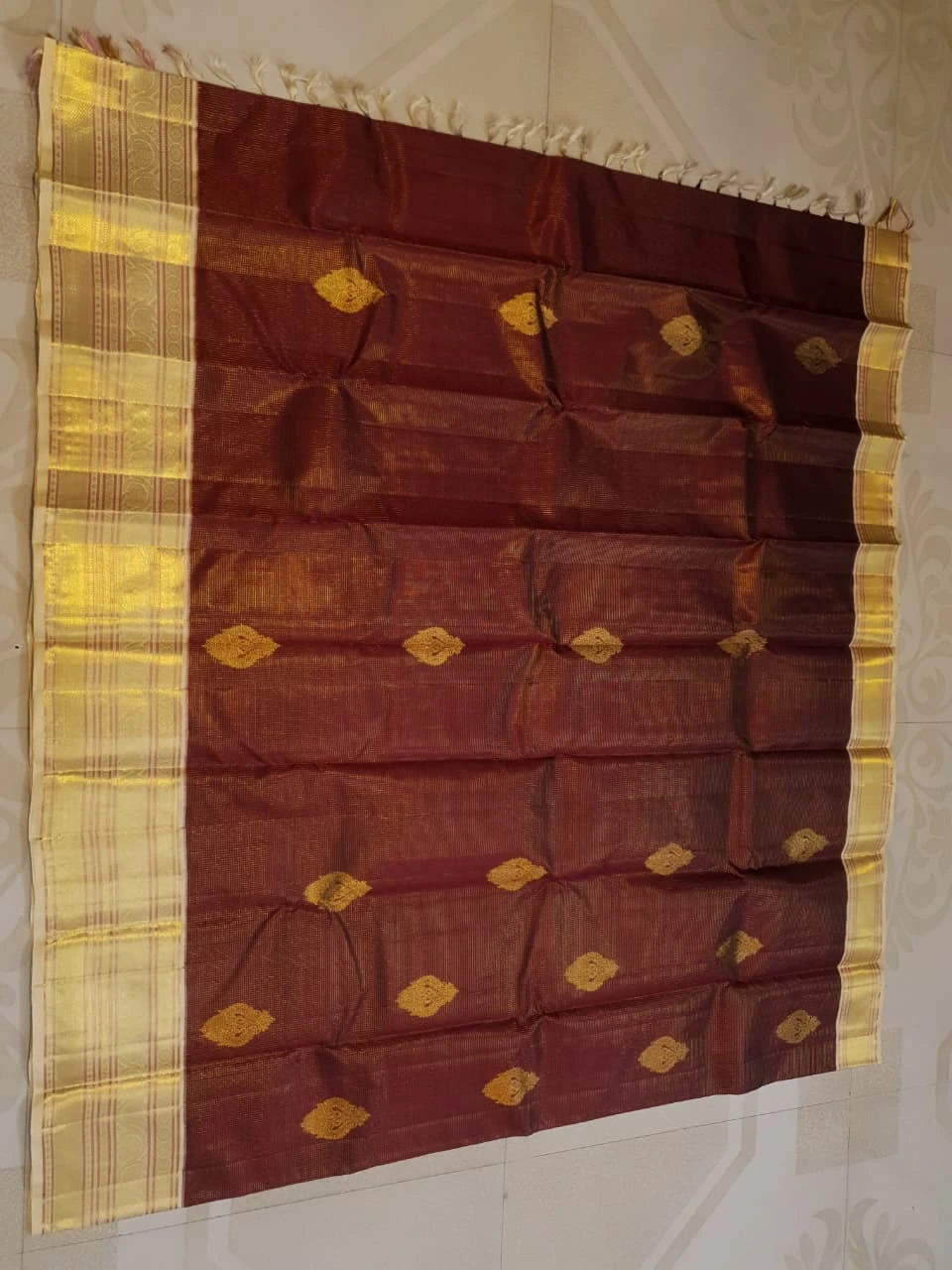 2G Pure Kanjivaram Silk Saree in Rich Maroon with Gold Zari Buttas & Broad Traditional Zari Border | Silkmark Certified
