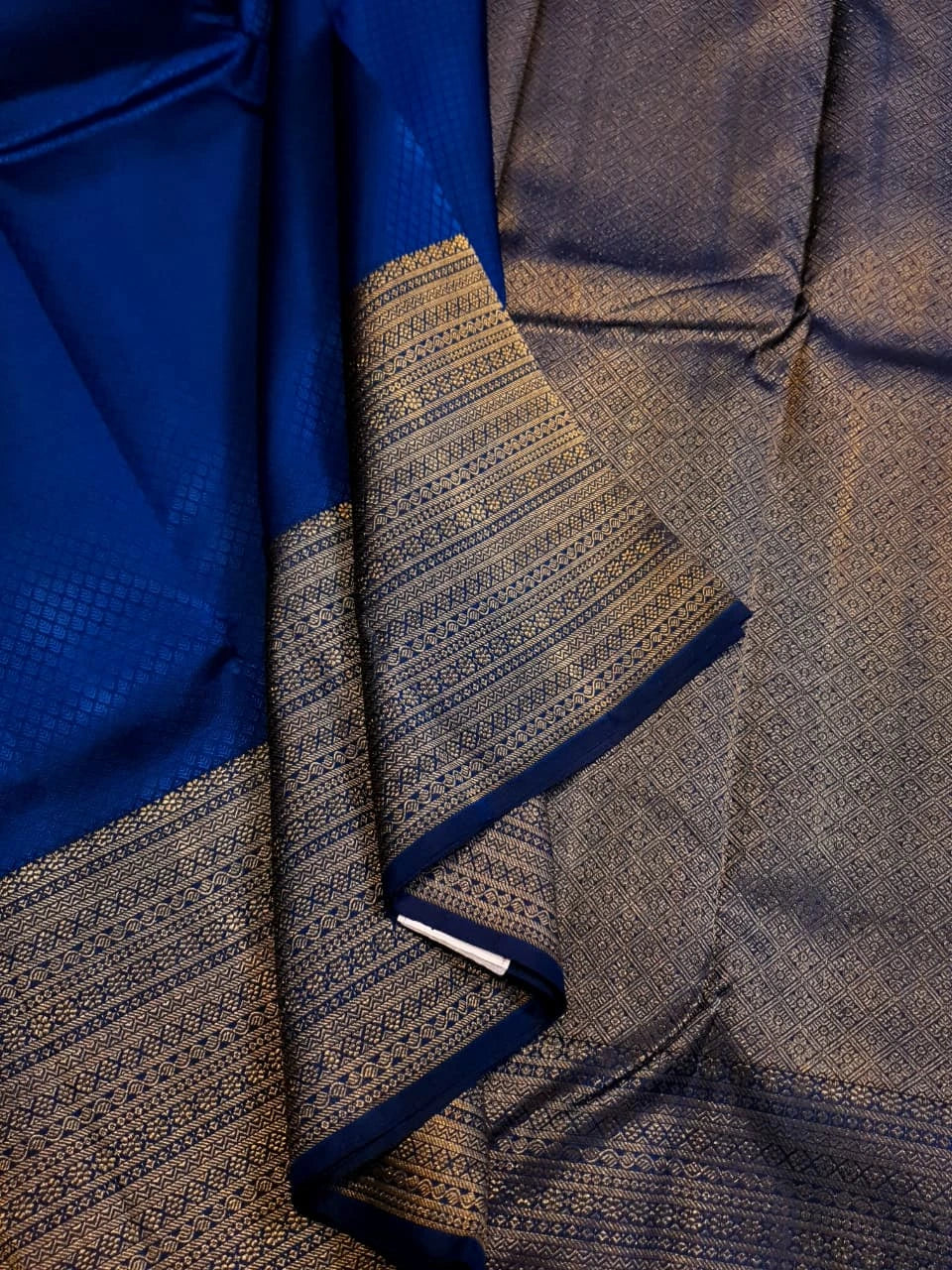2G Pure Kanjivaram Silk Saree in Royal Blue with Fine Zari Checks & Rich Traditional Zari Border | Silkmark Certified