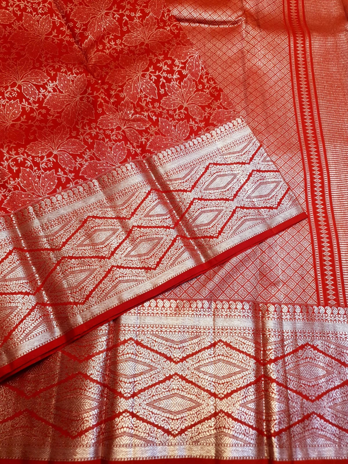2G Pure Kanjivaram Silk Saree in Bright Red with All-Over Floral Zari Weave & Rich Silver Zari Border | Silkmark Certified