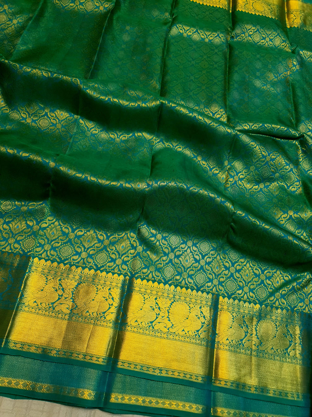 2G Pure Kanjivaram Silk Saree in Peacock Green with Full-Body Floral Zari Weave & Peacock Zari Border | Silkmark Certified