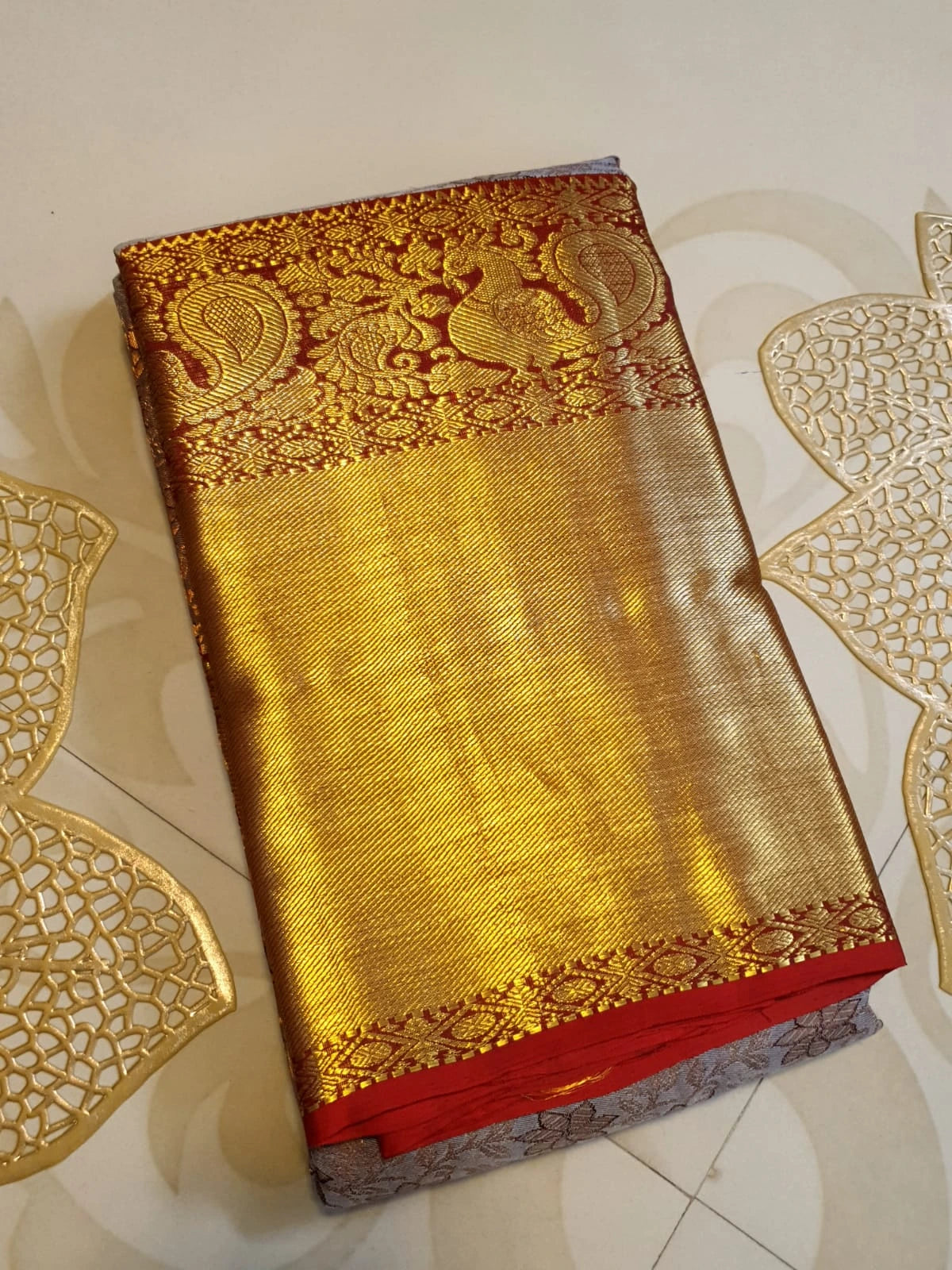 2G Pure Kanjivaram Silk Saree in Grey with rustic red | Silkmark Certified