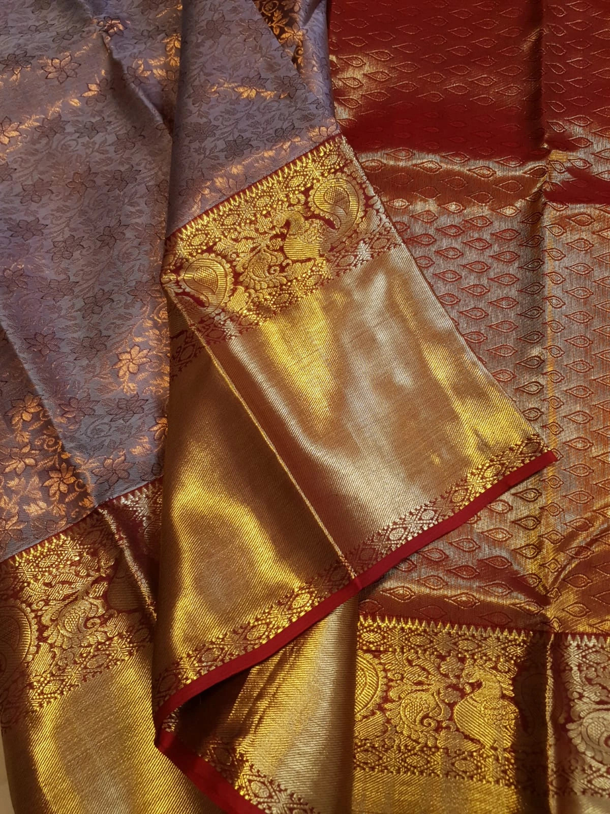 2G Pure Kanjivaram Silk Saree in Grey with rustic red | Silkmark Certified