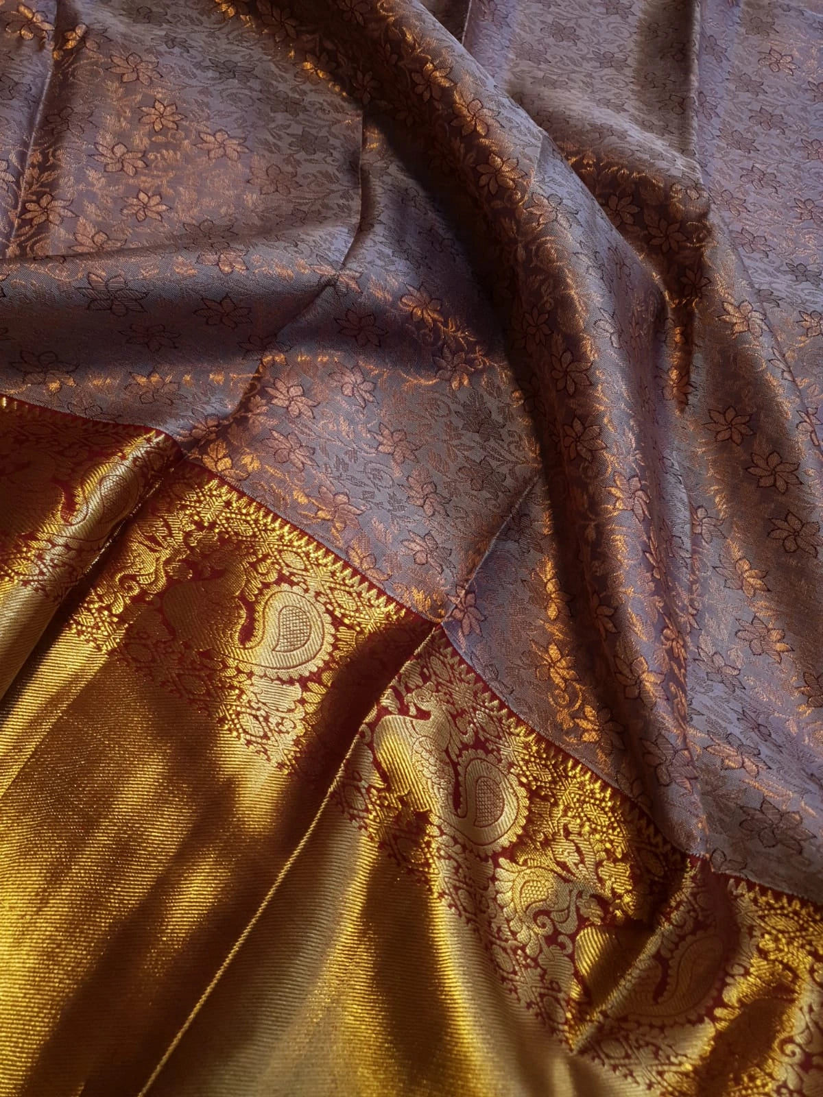 2G Pure Kanjivaram Silk Saree in Grey with rustic red | Silkmark Certified