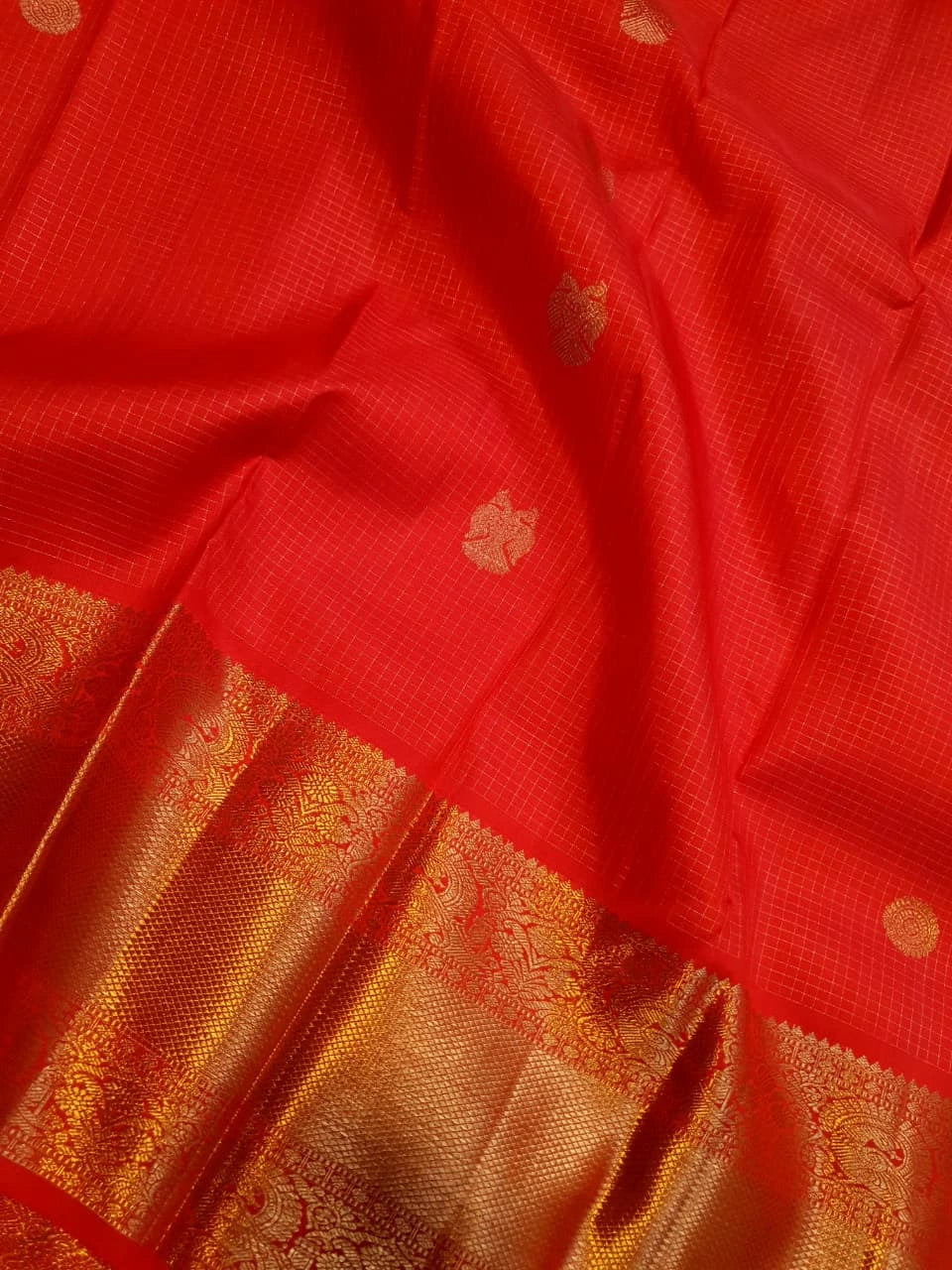 4G Pure Zari Kanjivaram Silk Saree in Bright Red with Gold Peacock Buttas & Rich Peacock Zari Border | Silkmark Certified
