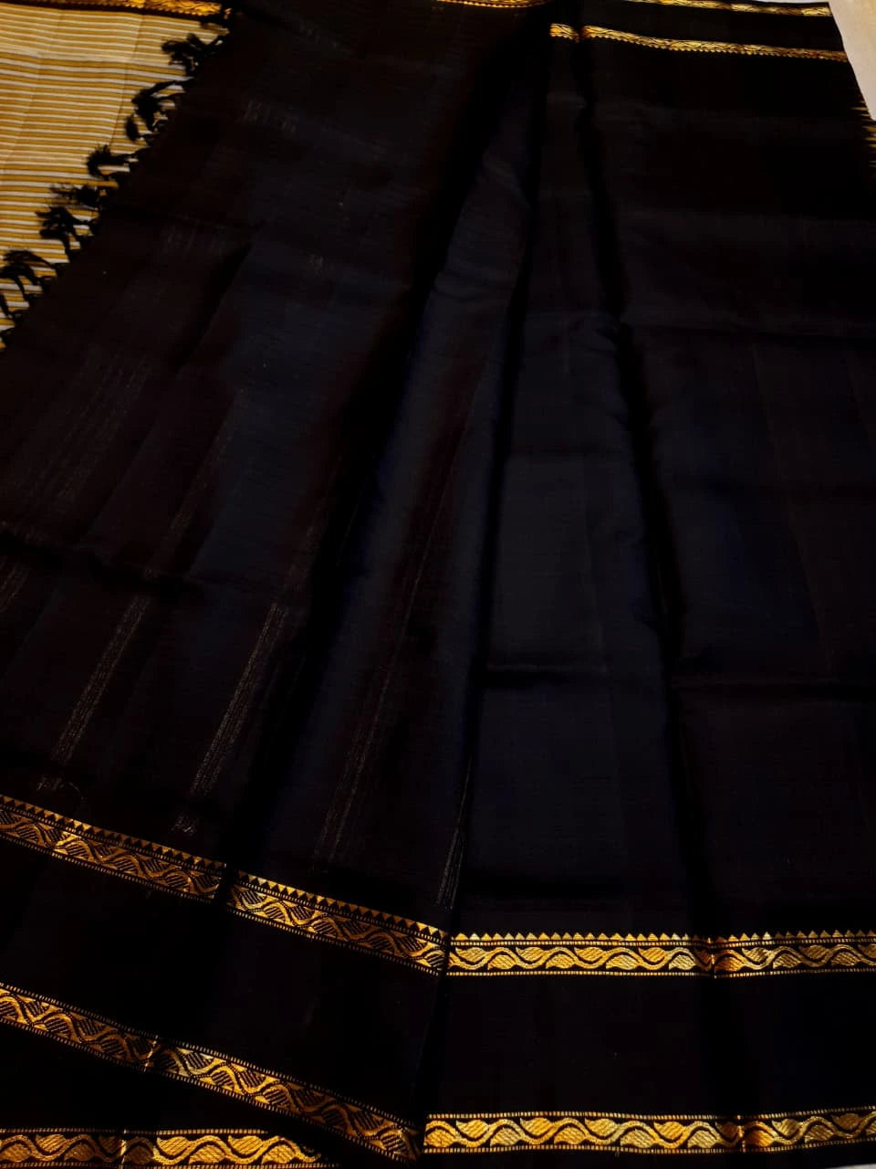 Handloom Silkcotton - Silver Grey