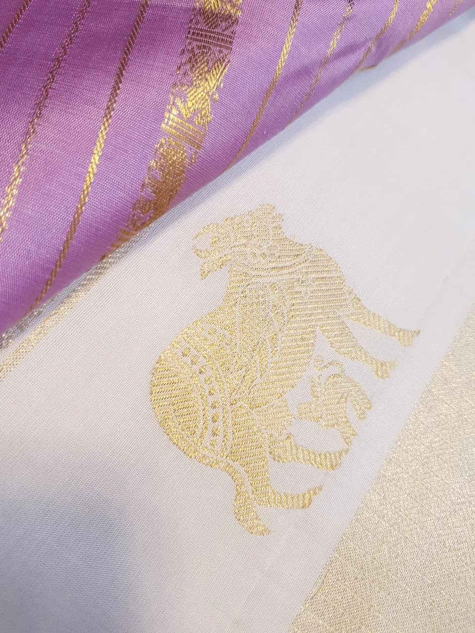 2G Pure Kanjivaram Silk Saree in Lavender Purple with Veldhari body | Silkmark Certified