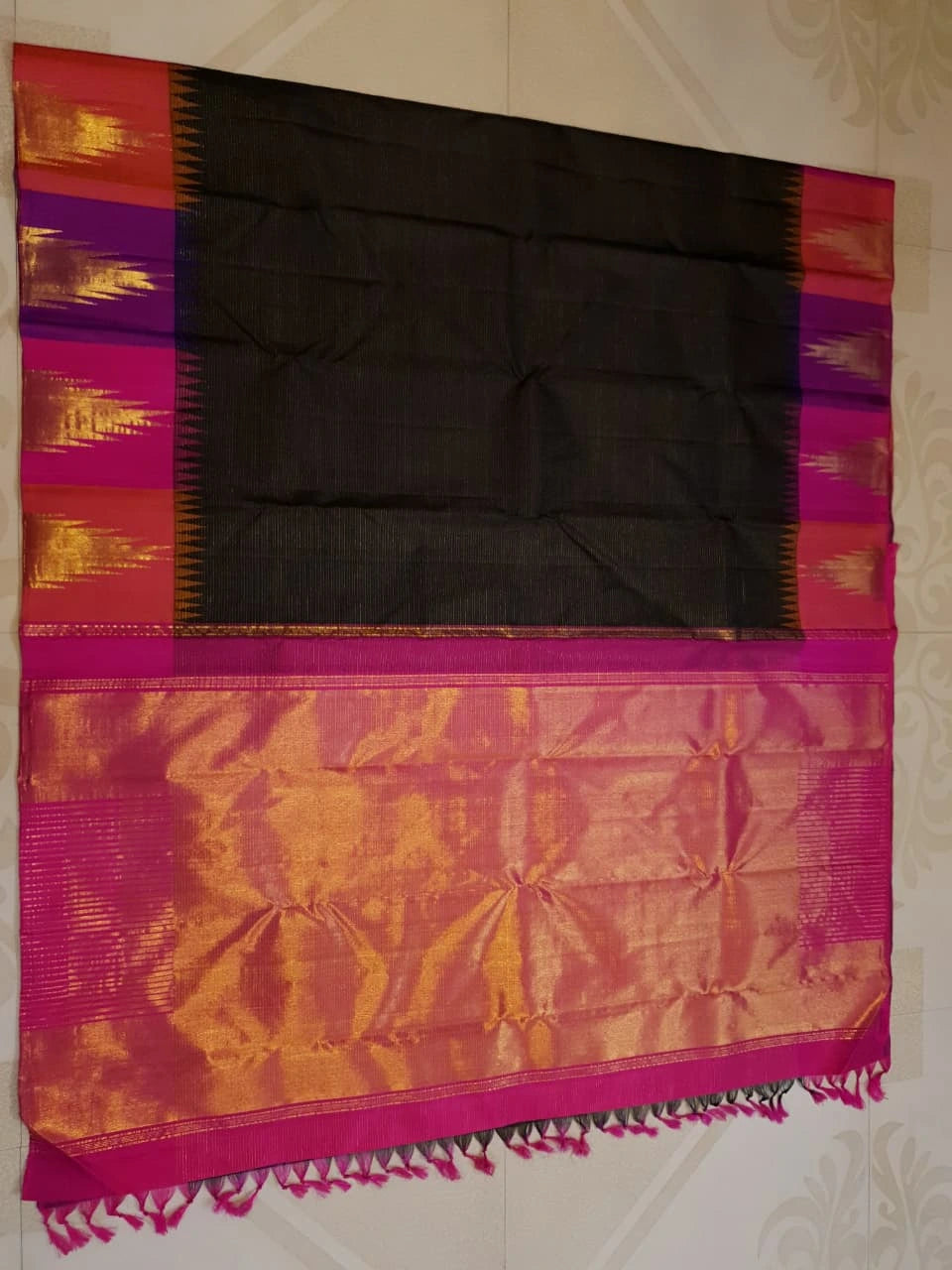 2G Pure 8kol Kanjivaram Silk Saree in Black with Pink | Silkmark Certified