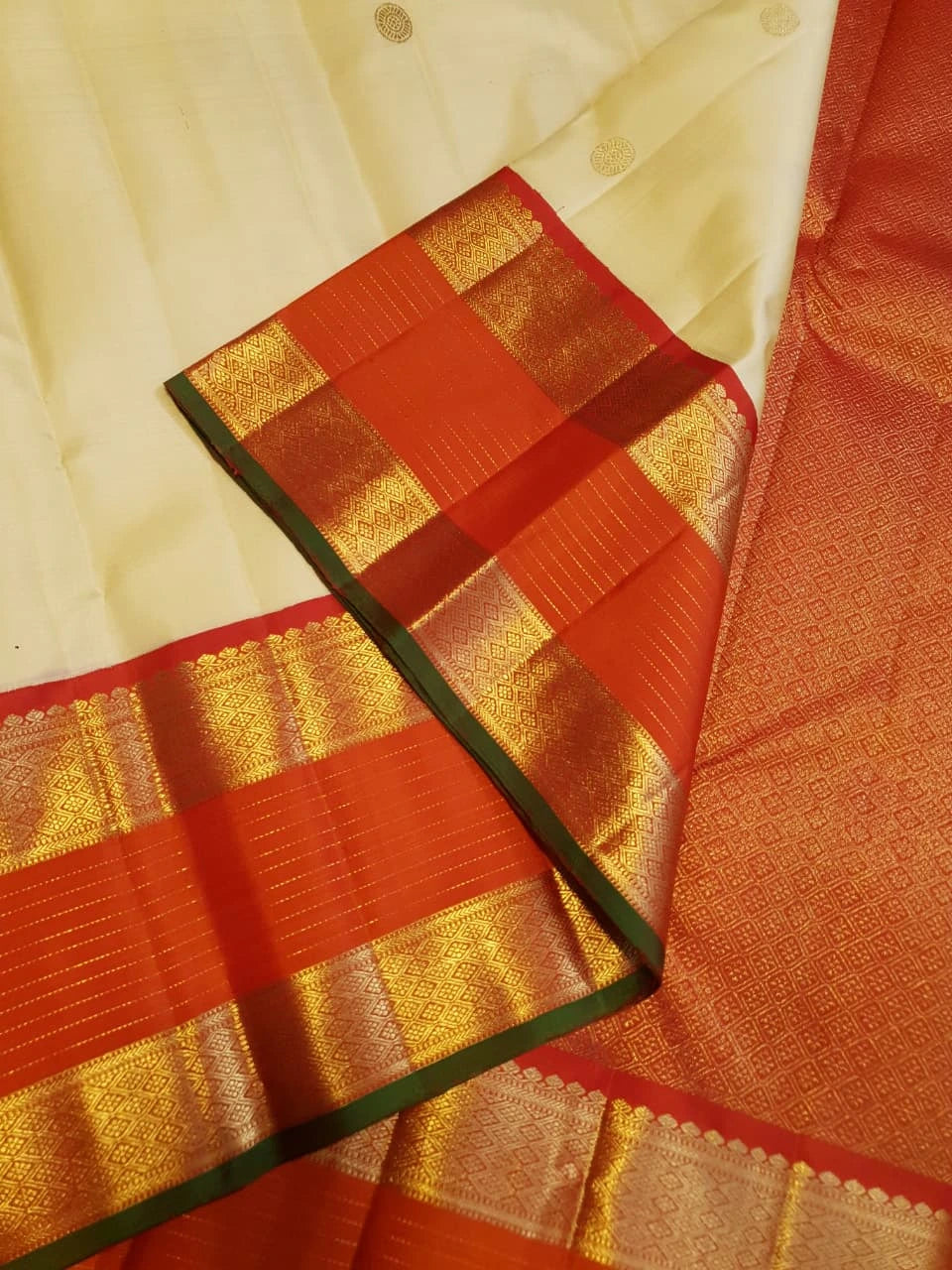 2G Pure Korvai Kanjivaram Silk Saree in Off White with Orange | Silkmark Certified