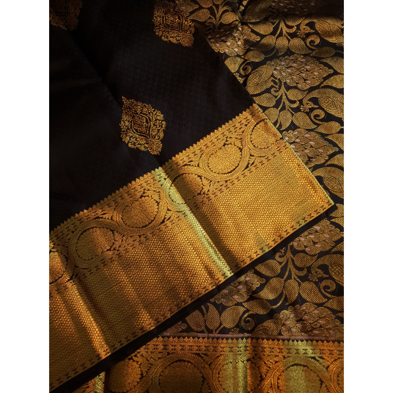 EBM222 - Pure Kanjivaram Silk saree