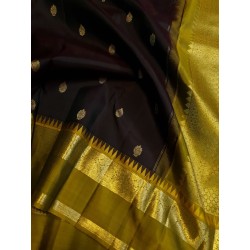 2Gram Knjivaram Pure Silk - Black Colour Gold Barder