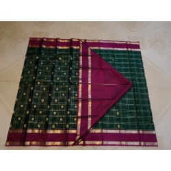2G Kanjivaram Pure Silk Saree Green and Magenta with Gold Zari Border | Prahla Silks