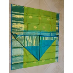 Green  Kanjivaram Silk Saree with Classic Buttas & Rich Pallu
