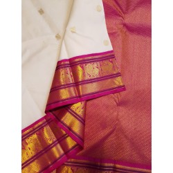 Traditional korvai kanchipuram silk saree with luxurious pink pallu accent
