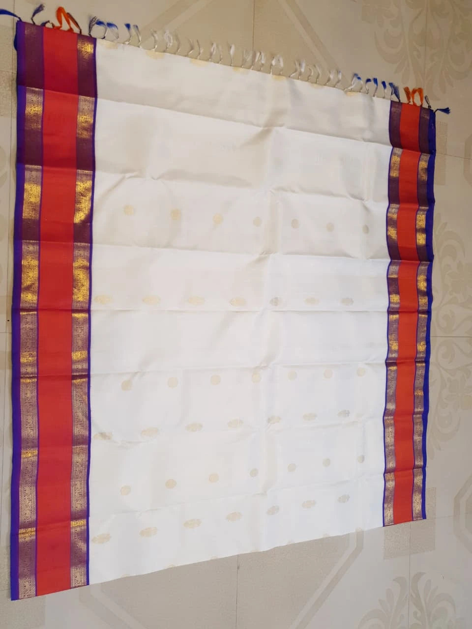 2G Pure Kanjivaram Silk Saree with White Bright Red & Royal Blue Zari Border and Gold Butta | Silkmark Certified