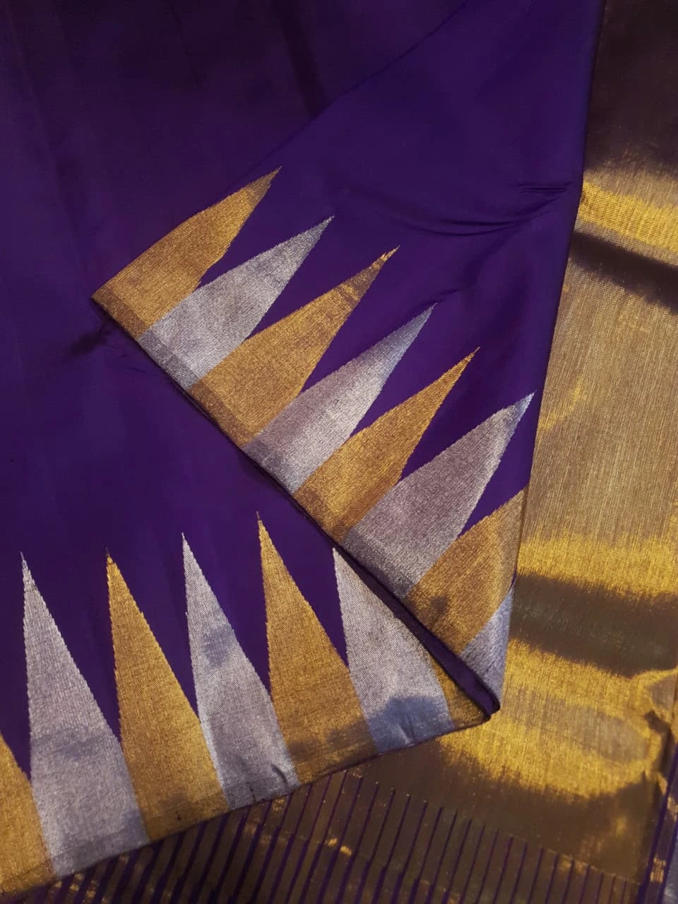 2G Deep Purple Kanjivaram Silk Saree with Gold and Silver Triangle Zari Border | Silkmark Certified