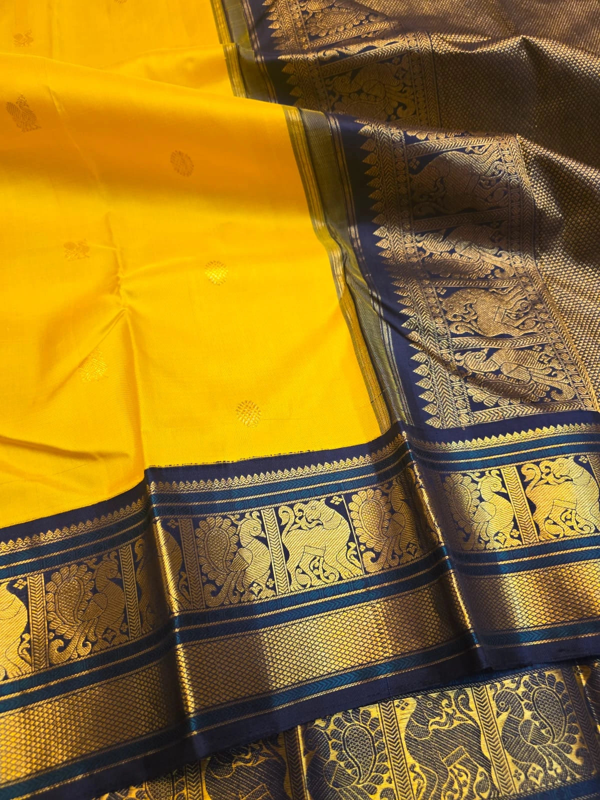 2G Pure Korvai  Kanjivaram Silk Saree in Yellow with Black & Bottle Green Zari Peacock Border and Rich Traditional Zari Pallu | Silkmark Certified