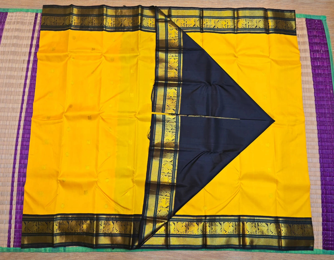 2G Pure Korvai  Kanjivaram Silk Saree in Yellow with Black & Bottle Green Zari Peacock Border and Rich Traditional Zari Pallu | Silkmark Certified