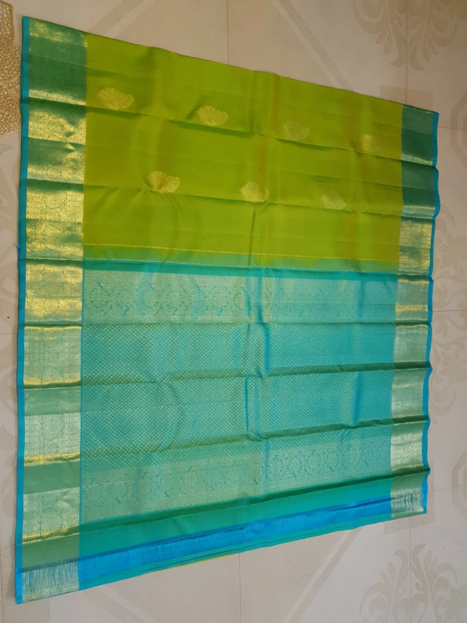 2G Pure  Lime Green Korvai  Kanjivaram Silk Saree with Blue Zari Border | Silkmark Certified