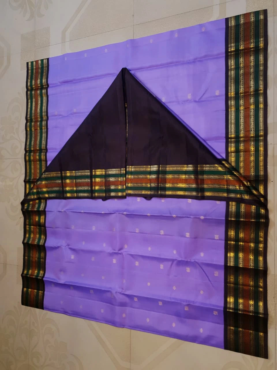2G Pure Korvai Kanjivaram Silk Saree in Purple with Black & Gold Zari Elephant Border & Peacock Butta | Prahla Silks