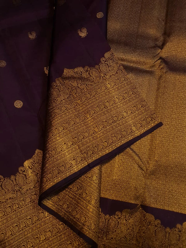 2G Pure Kanjivaram Silk Saree in Deep Wine Purple with Rich Gold Zari Floral Border & Traditional Butta | Silkmark Certified