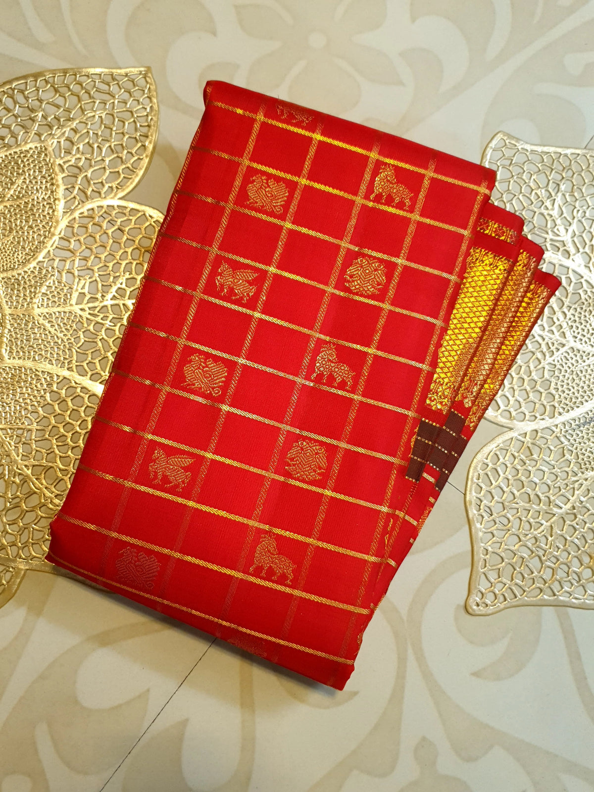 3Gram Pure Zari Kanjivaram Silk Saree in Traditional Red  | Silkmark Certified