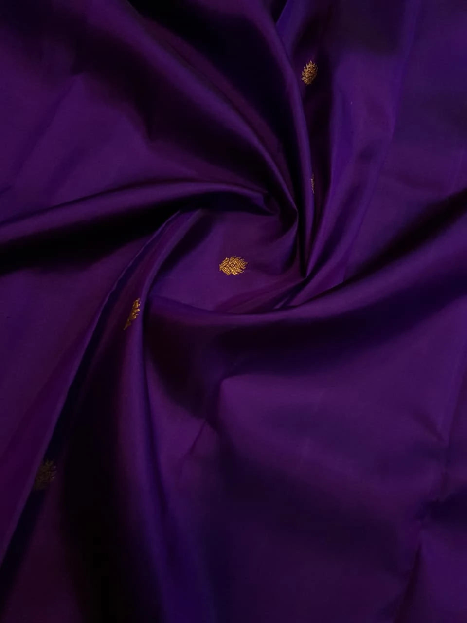 2G Purple Kanjivaram Silk Saree with Rich Gold Zari Butta & Traditional Broad Geometric Border | Silkmark Certified